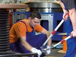 Knipex Ratchet Cable Cutters With Telescopic Handles 570-770mm 12 Knipex Ratchet Cable Cutters With Telescopic Handles 570-770mm -Household Tool Store KPX9532038 F