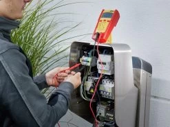 Wiha Digital Multimeter 600 V AC, CAT IV -Household Tool Store WHA45218 APP3